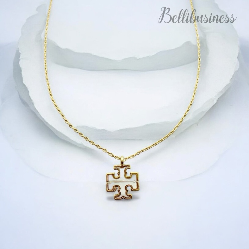 Tory Burch KIRA PENDANT NECKLACE - Picture 5 of 6